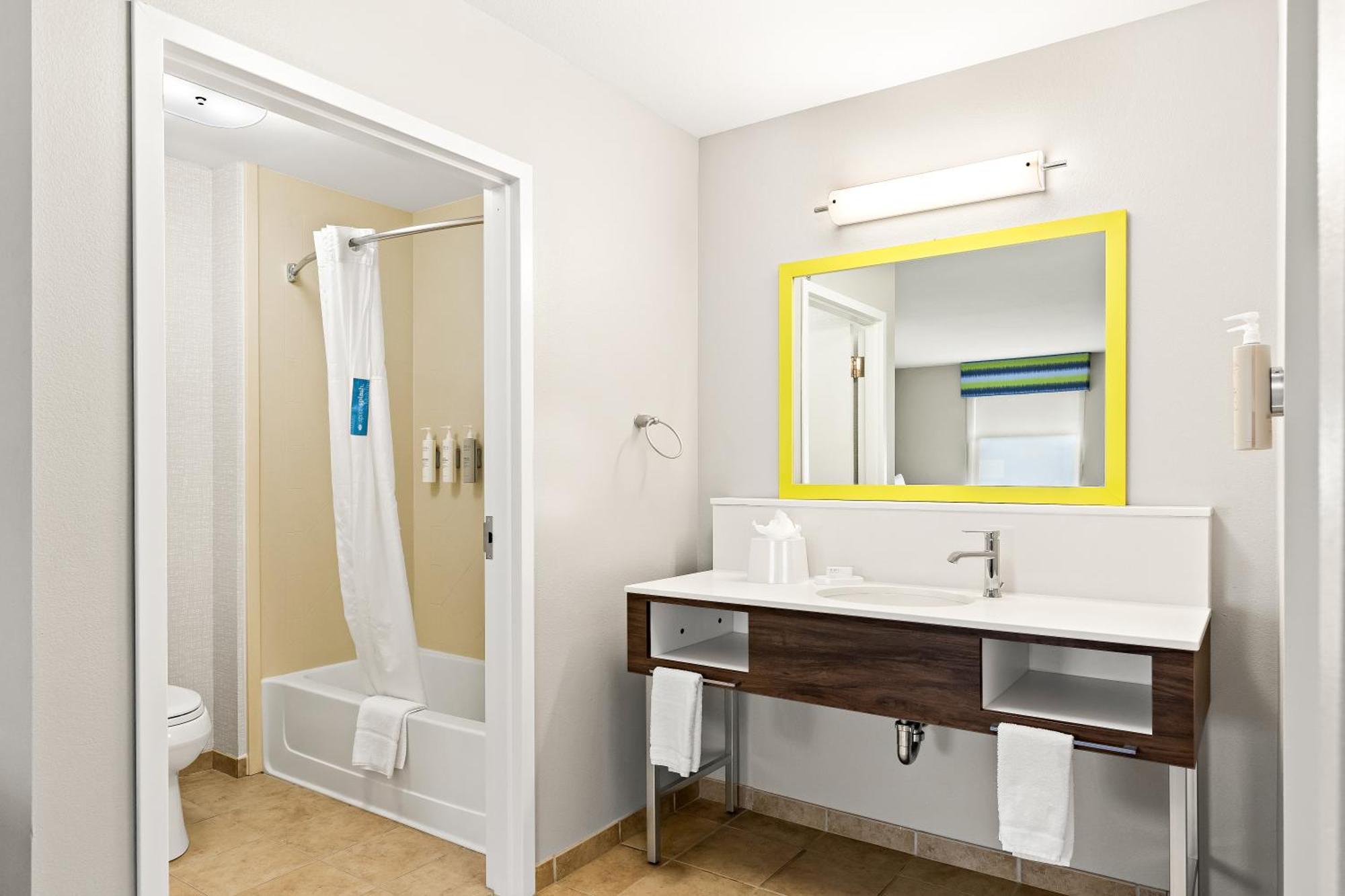 Hampton Inn & Suites Canton North Canton Eksteriør bilde
